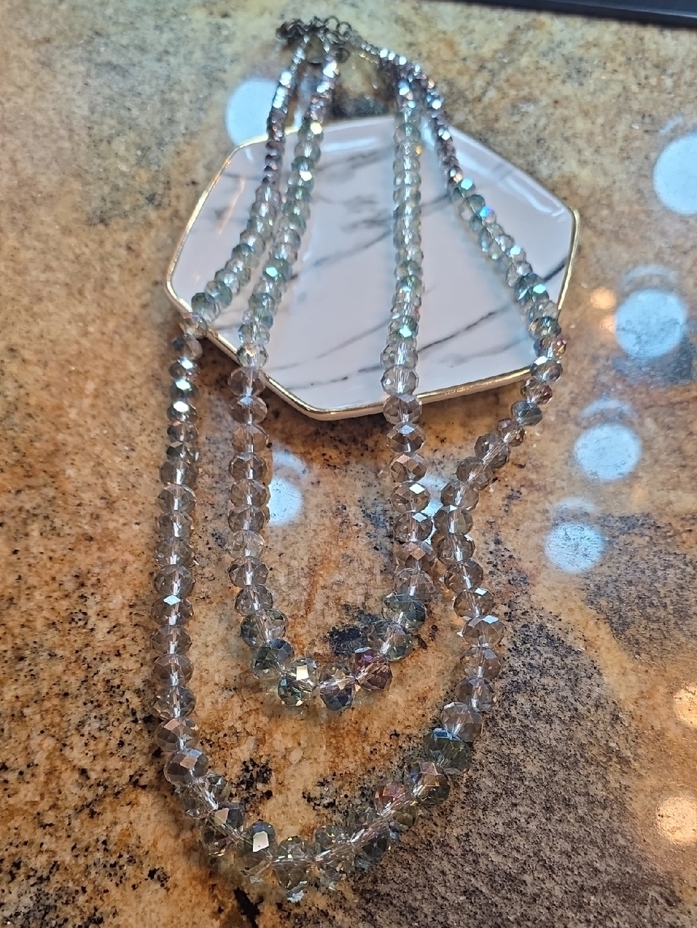 Cake Iridescent Faceted Bead Necklace - Silver Gray